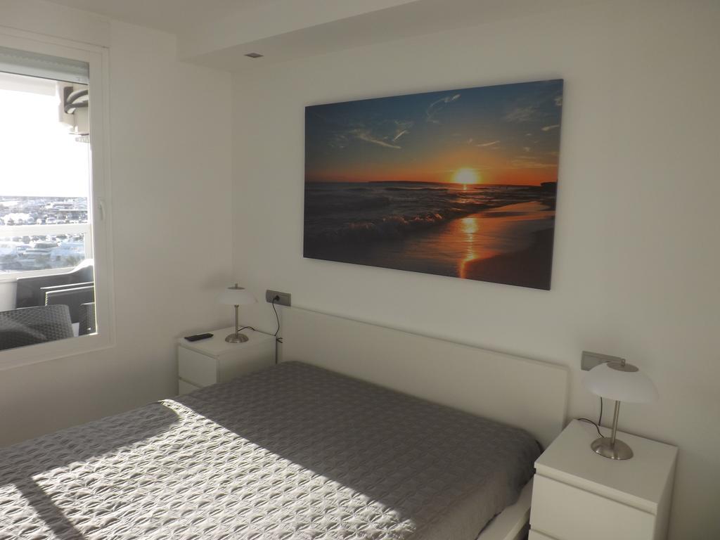 Premium Apartment Cafe Del Mar Sant Antoni de Portmany Chambre photo